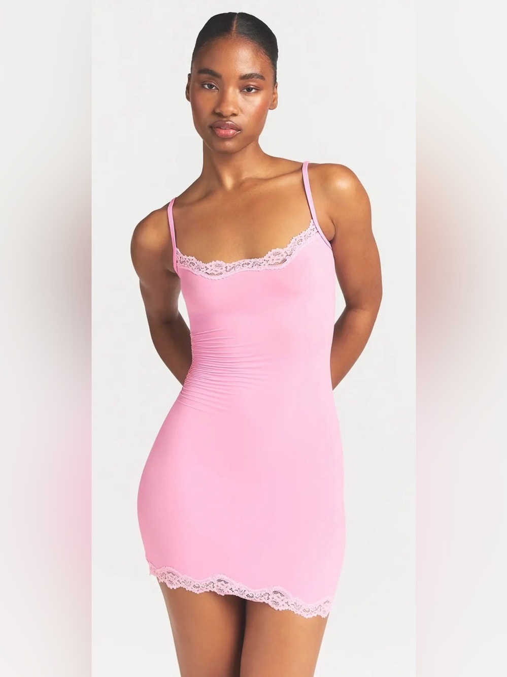 NWT Sealed SKIMS Fits Everybody Lace Slip Dress Bubblegum Pink M